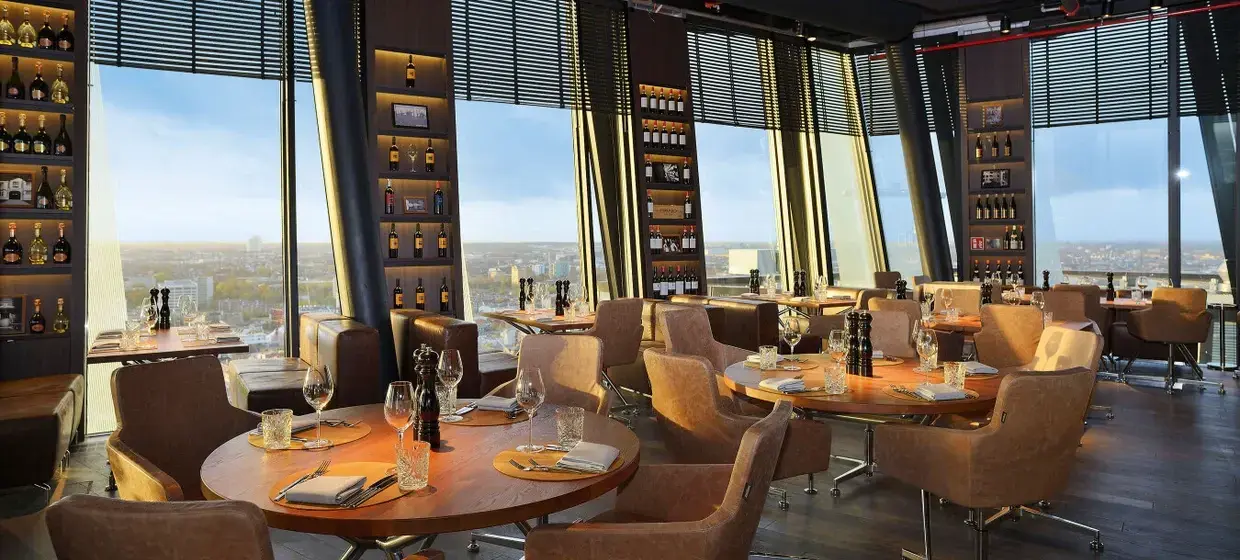 clouds – Heaven’s Bar & Kitchen – Location Hamburg St. Pauli