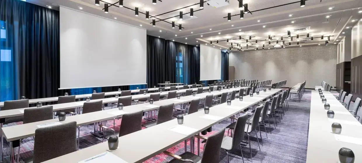 Holiday Inn Hamburg – City Nord – Location Hamburg Winterhude