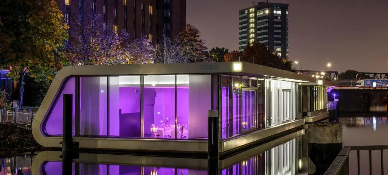 KAI 10 – The Floating Experience – Location Hamburg Hammerbrook